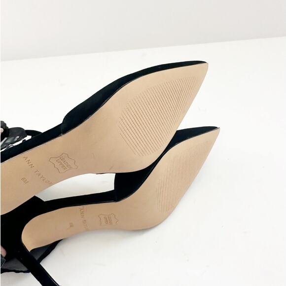 NWOB Ann Taylor Organza Bow Suede Pumps Black Heels Size 6 - Picture 3 of 6